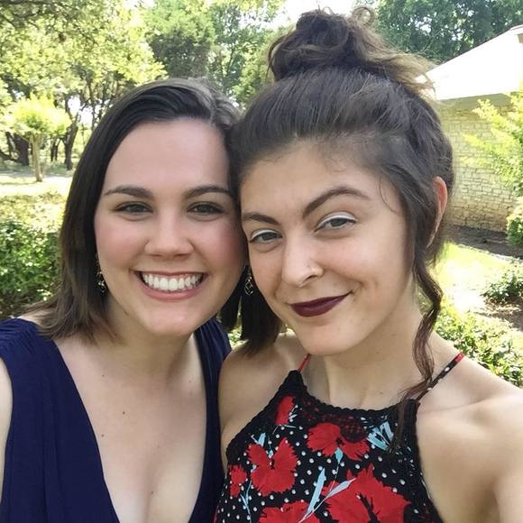 Meet your Posher, Emily - Picture 1 of 1